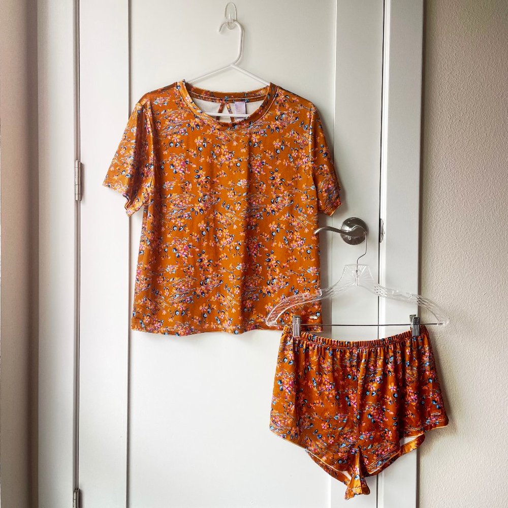 NEW Savage X Fenty Velvet Sleep Set